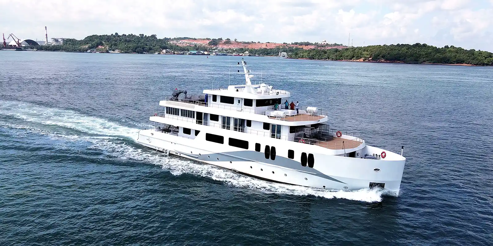 Solitude Gaia liveaboard in Palau