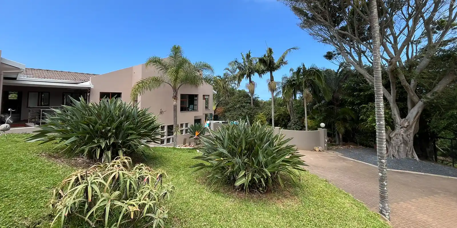 Exterior view of the Lookout Guesthouse, South Africa