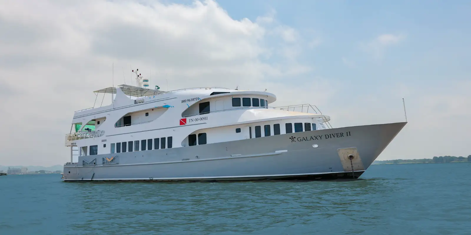 View of the Galaxy Diver II liveaboard vessel in the Galápagos.