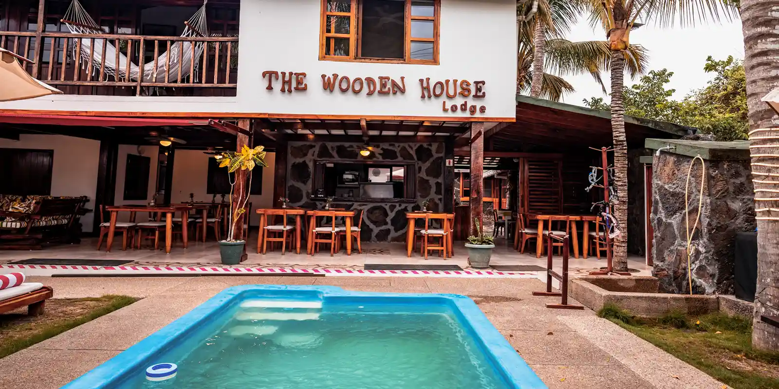 Wooden House Lodge with pool, Isabela Island, Galapagos