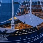 Amira liveaboard in Indonesia