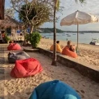 Sea view rooms & beach at Pondok Baruna Garden in Nusa Lembongan, Indonesia