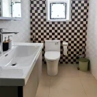 Lower deck cabin bathroom on board Spirit of Maldives liveaboard