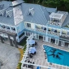 Learning to dive in a swimming pool at Manta Lodge in Tobago