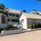 Blu @ Tofo in Mozambique