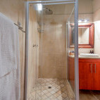 Deluxe bathroom at La Kruger Lodge in South Africa