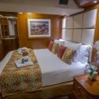 Deluxe cabin onboard the Mermaid I liveaboard in Indonesia