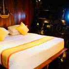 Deluxe double cabin on board Dewi Nusantara liveaboard in Indonesia