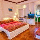 Deluxe twin room at Atlantis Dive Resort in Puerto Galera, the Philippines