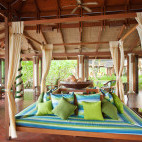 Boli bar at Royal Island Resort & Spa in the Maldives