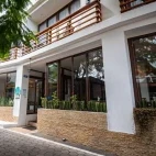 Exterior view of La Isla Hotel, Santa Cruz, Galapagos
