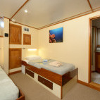 Twin cabin on board Sea Hunter in Cocos Island.