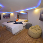 Cabin on board Oman Explorer liveaboard