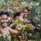 Women's meke in Fiji.