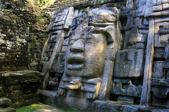 Lamanai in Belize