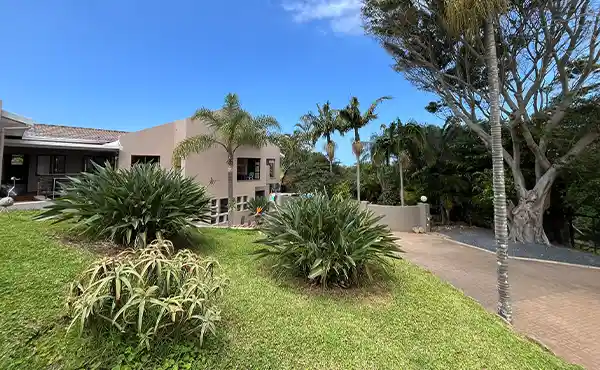 The Lookout Guesthouse 